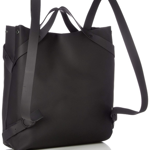 rains shift bag black